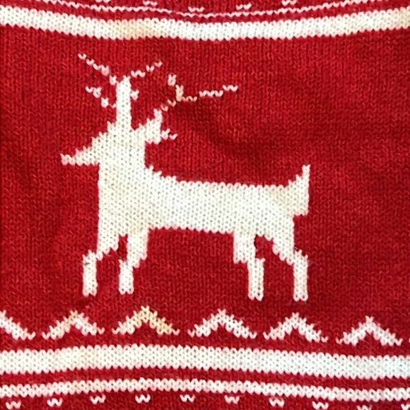 Holiday Old Navy Sweater - Picture 3 of 6